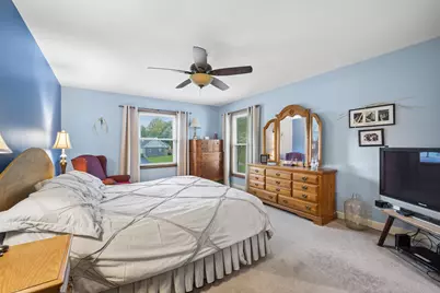 11N583 Howard Avenue, Elgin, IL 60124 - Photo 13