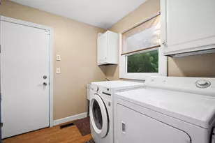 11N583 Howard Ave, Elgin, IL 60124 - Photo 23