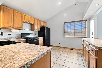 373 Evening Star Court, Bolingbrook, IL 60440 - Photo 9