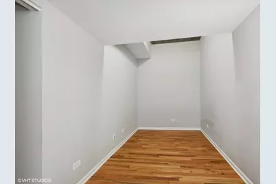 1000 W 15th Street #239, Chicago, IL 60608 - Photo 9