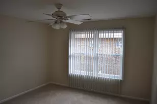 223 S Rush St, Itasca, IL 60143 - Photo 7
