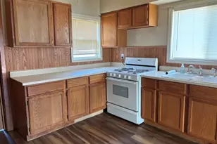 512 S Shabbona St, Streator, IL 61364 - Photo 3