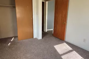 512 S Shabbona St, Streator, IL 61364 - Photo 11