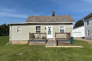 512 S Shabbona St, Streator, IL 61364 - Photo 1