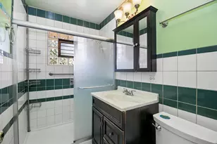 7840 W 76th St, Bridgeview, IL 60455 - Photo 13