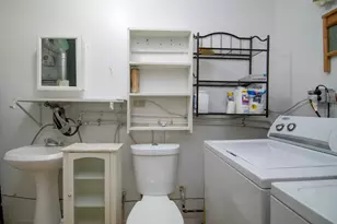7840 W 76th St, Bridgeview, IL 60455 - Photo 9