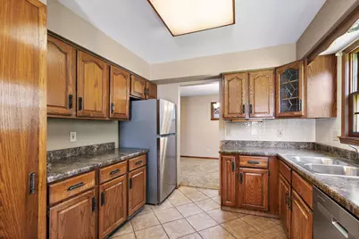 5848 Weymouth Drive, Rockford, IL 61114 - Photo 9