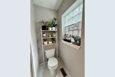 2002 W Coulter Street #1, Chicago, IL 60608 - Photo 11