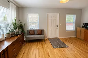 2002 W Coulter St, Chicago, IL 60608 - Photo 13