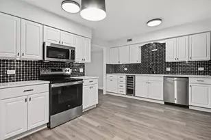 1671 Mission Hills Rd, Northbrook, IL 60062 - Photo 7