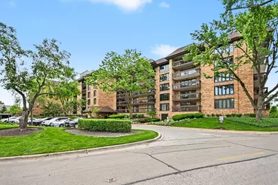 1671 Mission Hills Road #201, Northbrook, IL 60062 - Photo 1