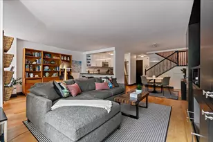 440 N McClurg Ct, Chicago, IL 60611 - Photo 13