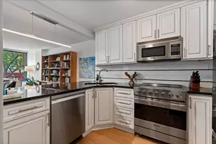 440 N McClurg Ct, Chicago, IL 60611 - Photo 7
