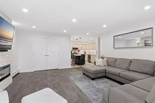 6800 N California Ave, Chicago, IL 60645 - Photo 5