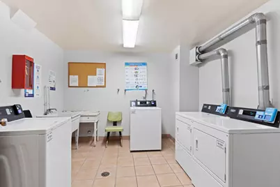 6800 N California Avenue #4L, Chicago, IL 60645 - Photo 17