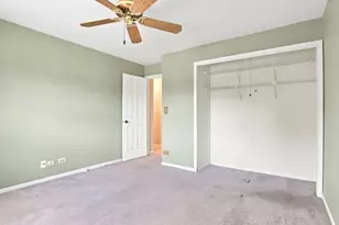 556 Park View Terrace, Buffalo Grove, IL 60089 - Photo 17