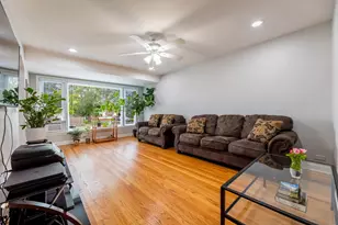 5801 S Talman Ave, Chicago, IL 60629 - Photo 3