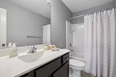 1169 Amber Drive, Cary, IL 60013 - Photo 15