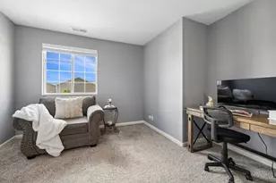 1169 Amber Dr, Cary, IL 60013 - Photo 13