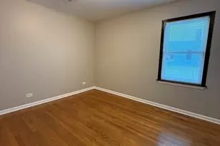 33 N Cass Ave, Westmont, IL 60559 - Photo 9