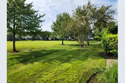 17777 W Braewick Road, Gurnee, IL 60031 - Photo 35