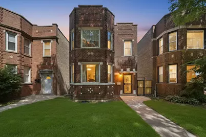 9015 S Muskegon Avenue, Chicago, IL 60617 - Photo 1