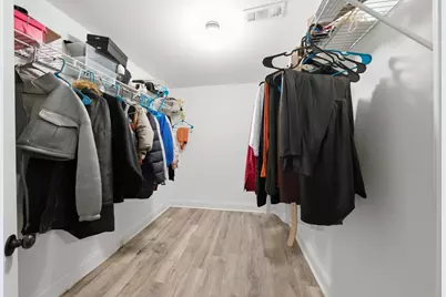 8559 S Phillips Avenue, Chicago, IL 60617 - Photo 15