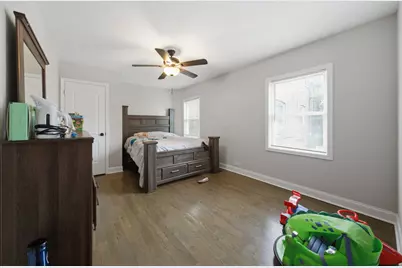 8559 S Phillips Avenue, Chicago, IL 60617 - Photo 11