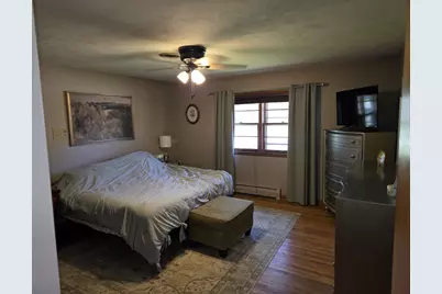 530 E 3rd Street, Lockport, IL 60441 - Photo 9
