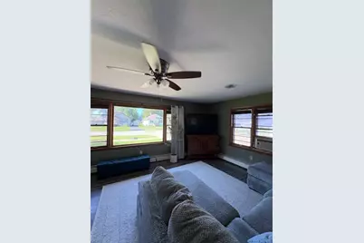 530 E 3rd Street, Lockport, IL 60441 - Photo 3