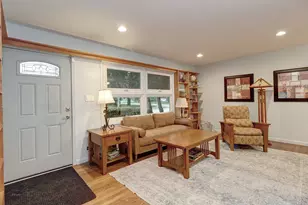 520 S Beverly St, Wheaton, IL 60187 - Photo 3