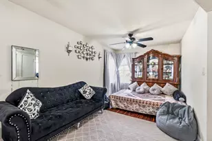 8336 Mango Ave, Morton Grove, IL 60053 - Photo 9