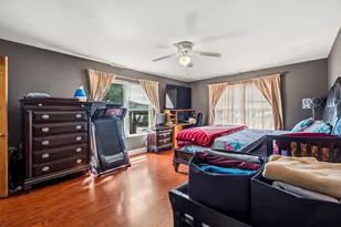 8336 Mango Ave, Morton Grove, IL 60053 - Photo 15