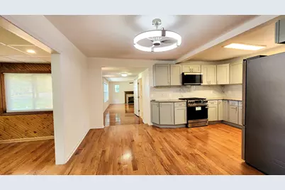 23217 W North Lakewood Lane, Lake Zurich, IL 60047 - Photo 9