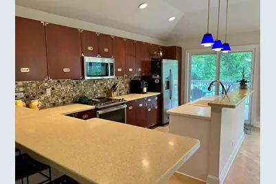 647 N Wilke Road, Arlington Heights, IL 60005 - Photo 3