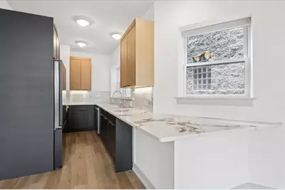 1242 W Winnemac Avenue #1W, Chicago, IL 60640 - Photo 11