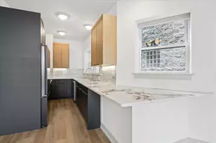 1242 W Winnemac Ave, Chicago, IL 60640 - Photo 11
