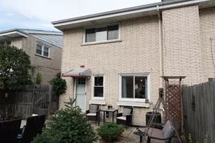6555 W Addison St, Chicago, IL 60634 - Photo 31