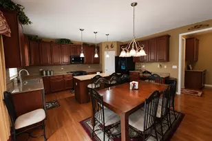 4 Snead Ct, Bolingbrook, IL 60490 - Photo 11