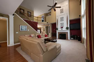 4 Snead Ct, Bolingbrook, IL 60490 - Photo 9