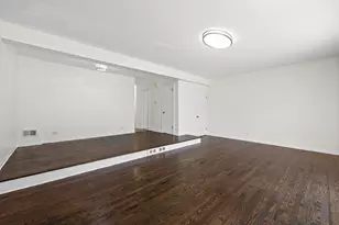 1615 W Greenleaf Ave, Chicago, IL 60626 - Photo 5