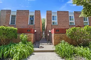 1615 W Greenleaf Ave, Chicago, IL 60626 - Photo 1