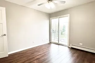 5644 W 105th St, Oak Lawn, IL 60453 - Photo 3