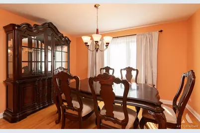735 Yorkshire Lane, Des Plaines, IL 60016 - Photo 15