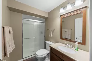 476 Bloomfield Cir W, Oswego, IL 60543 - Photo 29