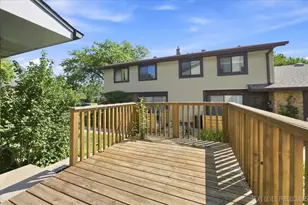 8330 Portsmouth Dr, Darien, IL 60561 - Photo 19