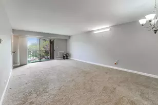 1101 S Hunt Club Dr, Mount Prospect, IL 60056 - Photo 11