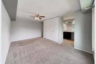 1101 S Hunt Club Drive #204, Mount Prospect, IL 60056 - Photo 25