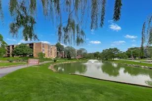1101 S Hunt Club Dr, Mount Prospect, IL 60056 - Photo 41