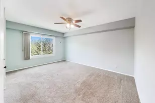 1101 S Hunt Club Dr, Mount Prospect, IL 60056 - Photo 23